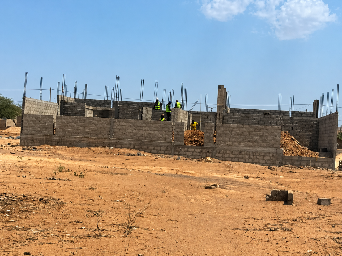 Vue d'ensemble chantier immobilier TECHNOBAT au Sénégal